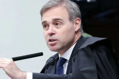 Bate-boca no STF: Toffoli e Mendonça se enfrentam em sessão tensa sobre indenização de procurador