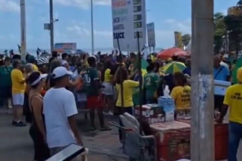 Salvador reage! Ato pró-Bolsonaro exige anistia e denuncia perseguição política