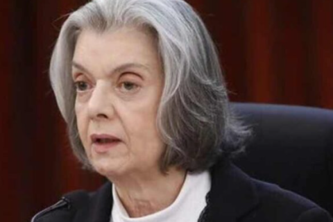 Lei da Ficha Limpa: Cármen Lúcia dá 5 dias para Lula explicar mudanças