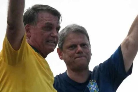 “Bolsonaro deve ser julgado somente pelo povo”, diz Tarcísio após post de Trump