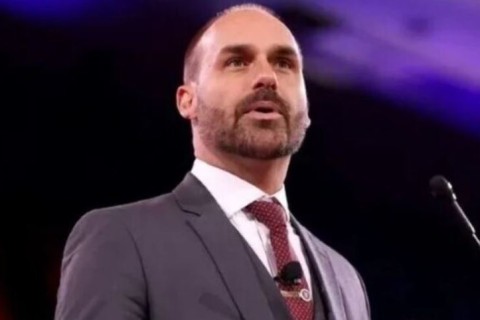 Gonet surpreende e estranhamente se manifesta a favor de Eduardo Bolsonaro