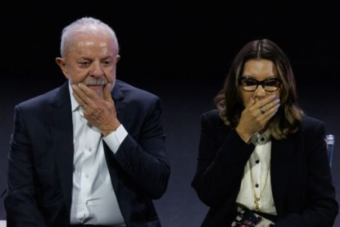 Rejeição explode e Lula vê apoio desabar mais uma vez