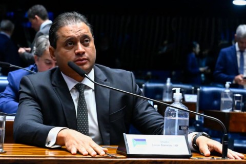 PF aponta senador da esquerda como “sustentáculo” de esquema que roubava aposentados do INSS
