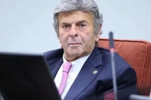 URGENTE: Fux pede para deixar Primeira Turma do STF