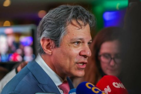 Haddad ataca direita e diz que pressão dos EUA é para “livrar a cara de golpistas”