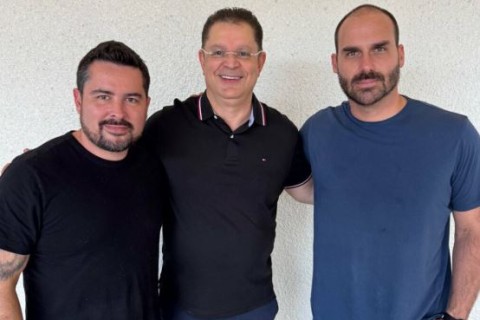 Sóstenes se encontra com Eduardo Bolsonaro nos EUA