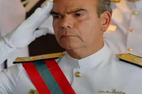Comandante da Marinha Nega Ter Recebido Ordem Para Impedir Posse de Lula