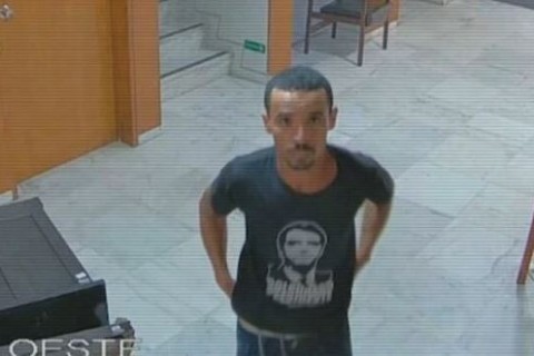 Moraes manda homem que quebrou relógio no 8/1 voltar à prisão