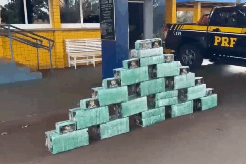 Caminhoneiros são presos com mega carga de drogas em Goiás
