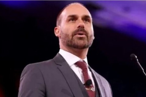 Na CPAC de Trump, Eduardo Bolsonaro denuncia o eixo Lula–Maduro–Petro e a influência dos cartéis na política