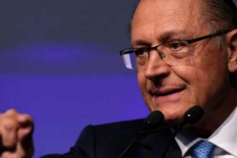 Geraldo Alckmin é internado às pressas em hospital de Brasília