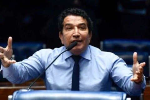 Malta presta apoio a Eduardo Bolsonaro e Daniel Silveira