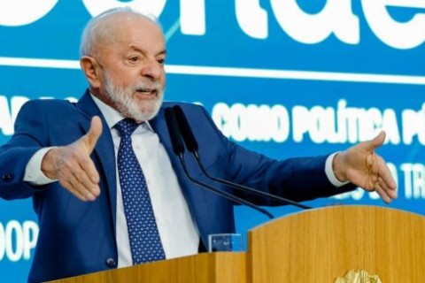 Lula provoca Trump e diz que Brasil é “muito mais democrático” que os EUA