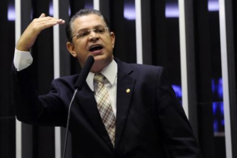 Sóstenes reage a Gilmar: ‘STF está sendo jogado no lixo ao defender Moraes
