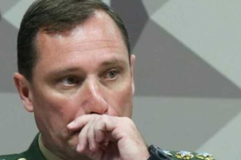 Defesa de Bolsonaro leva novas mentiras de Cid ao STF
