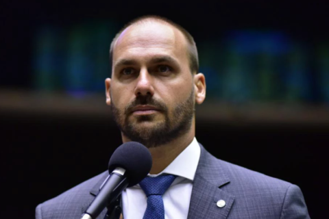Eduardo pede a autoridade dos EUA mais sanções contra Moraes