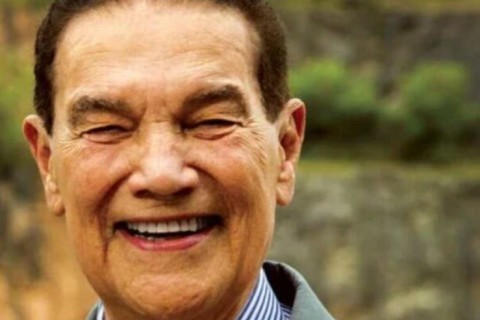 Morre Divaldo Franco, líder espírita sucessor de Chico Xavier