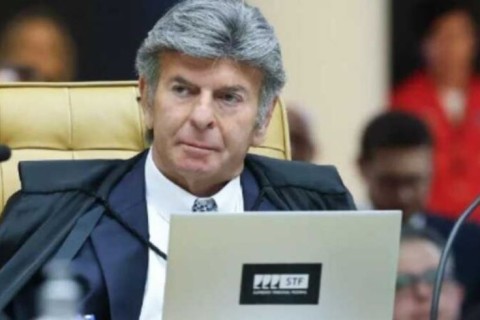 Julgamento de Bolsonaro: Fux deverá divergir de denúncia da PGR e do provável voto de Moraes