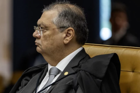 Dino confronta Mendonça: ‘Não admito que me chamem de ladrão’