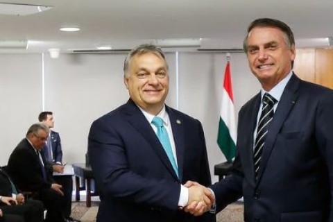 Líder europeu denuncia perseguição contra Bolsonaro: 'O mundo está assistindo'