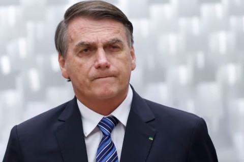 URGENTE: PF aciona Moraes e quer agentes dentro da casa de Bolsonaro