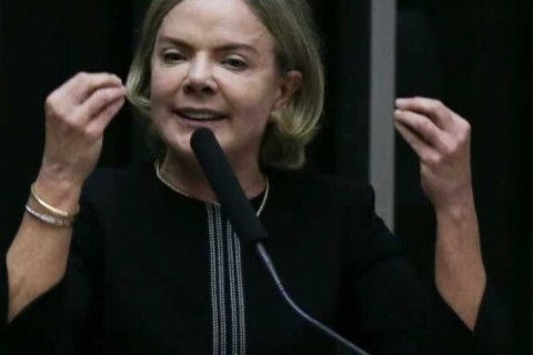 Selic a 15%: Gleisi reclama de juros altos, mas não cita Galípolo