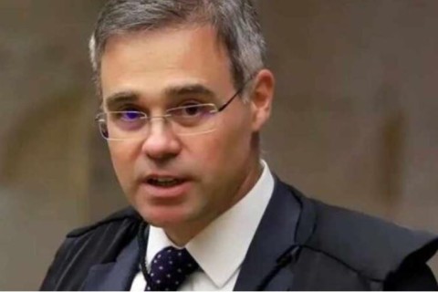 Mendonça sinaliza divergência e defende regulação das redes pelo Congresso