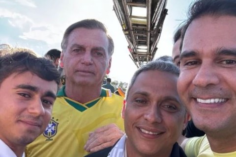 Após 12 Horas de Cirurgia, Bolsonaro Surge em Caminhada por Anistia e Emociona Aliados