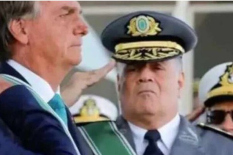 Mais um ex-comandante das Forças Armadas pode pôr fim à perseguição contra Bolsonaro