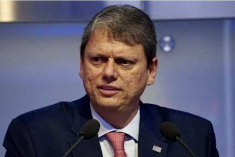 Tarcísio enfrenta ministros do STF e vai a Brasília tratar de rombo bilionário no ICMS