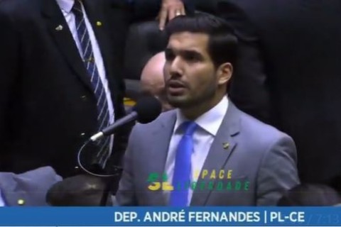 Deputado André Fernandes detona Hugo Motta após fala sobre cassação de Zambelli