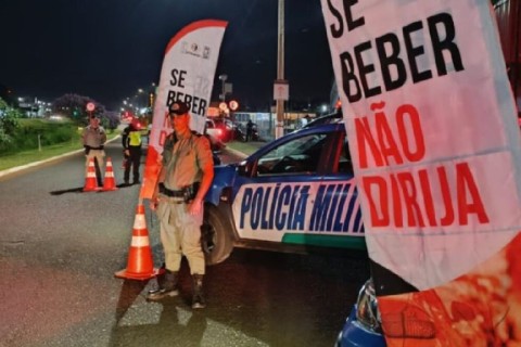Operação em Goiás: Blitz em Catalão flagra motoristas bêbados, sem CNH e até prisão em flagrante