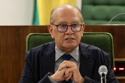 Curitiba: Vereador quer Gilmar Mendes como persona non grata