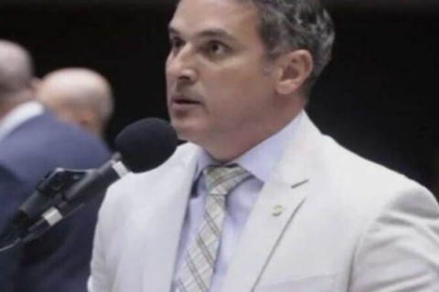 Deputado acusa Lula de romper a ordem democrática ao permitir domínio do crime organizado