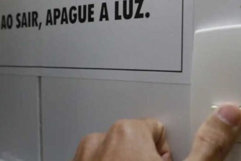 Derrubada de vetos sobre a conta de luz provoca crise entre ministros de Lula