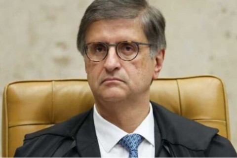 O destino de Bolsonaro está nas Mãos de Gonet