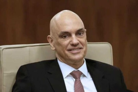 Moraes impõe nova multa de R$ 50 mil a Allan dos Santos por entrevista no YouTube