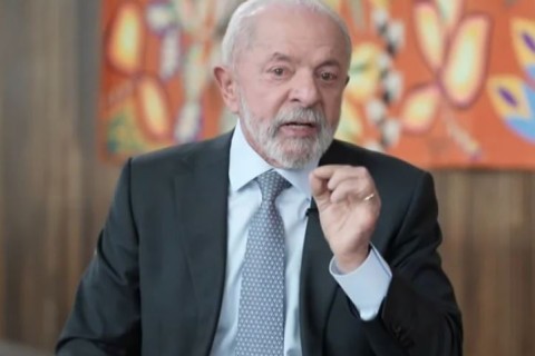 Trump seria preso se fizesse no Brasil o que fez nos EUA, diz Lula