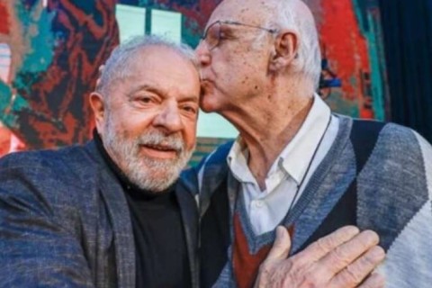 Júlio Lancellotti pede ‘sem anistia’ durante missa em Fortaleza