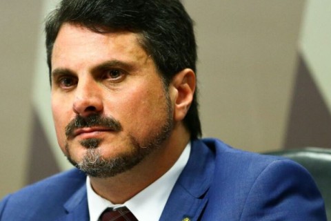 Senado reage e Moraes libera contas e redes sociais de Marcos do Val