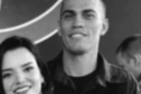 Esposa de sargento morto mostra última conversa com o marido