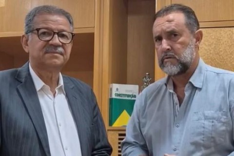Líder dos caminhoneiros anuncia paralisação nacional no dia 4