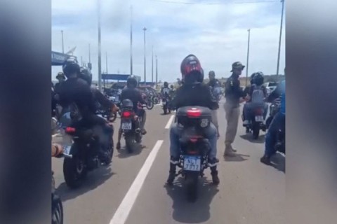 PRF multa e suspende CNHs de 400 motociclistas em Goiás durante passeio