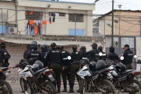 Equador: guerra entre facções em presídio deixa 14 mortos e fuga em massa