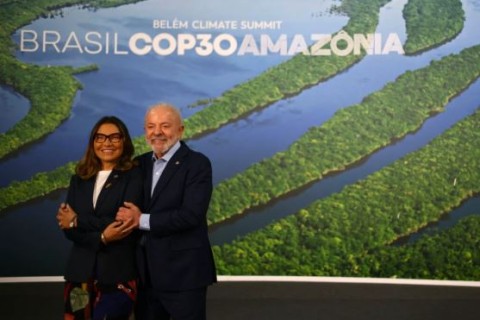 Janja debocha de jornalistas na COP30: ‘Já compraram coxinha?’