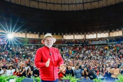 Lula desafia Donald Trump e avisa: “Ninguém vai falar grosso com o Brasil!”