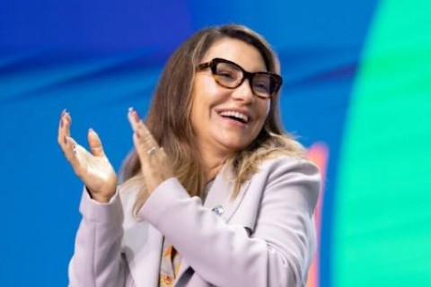 Janja da Silva na mira da Justiça por viagens bancadas com dinheiro público