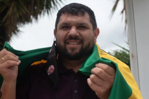 Contrariando Moraes Espanha enterra pedido de extradição e livra Oswaldo Eustáquio 