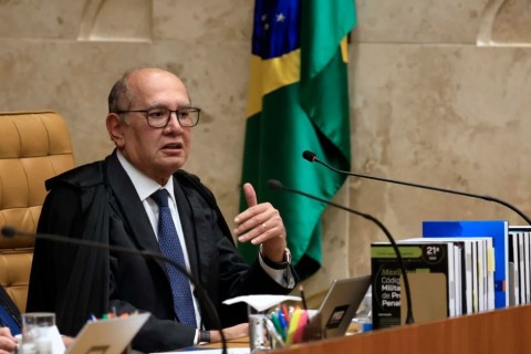 Gilmar Mendes recua e tira de pauta regra sobre impeachment no STF