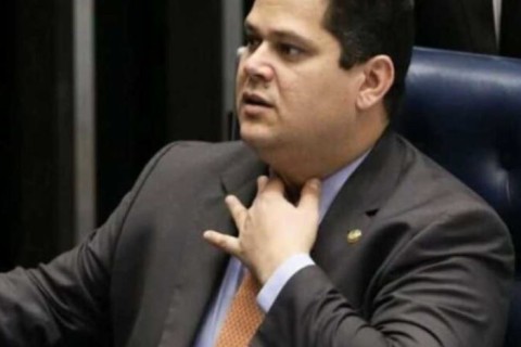 Advogado de Trump manda recado a Alcolumbre